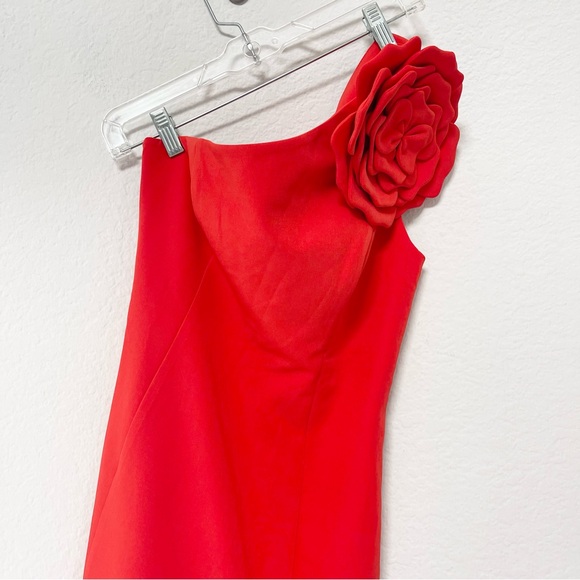 Lovers and Friends Petra Gown Candy Red Size Small - Picture 2 of 4